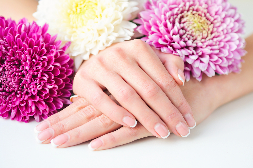manicure-perfetta-cura-mani-.jpg