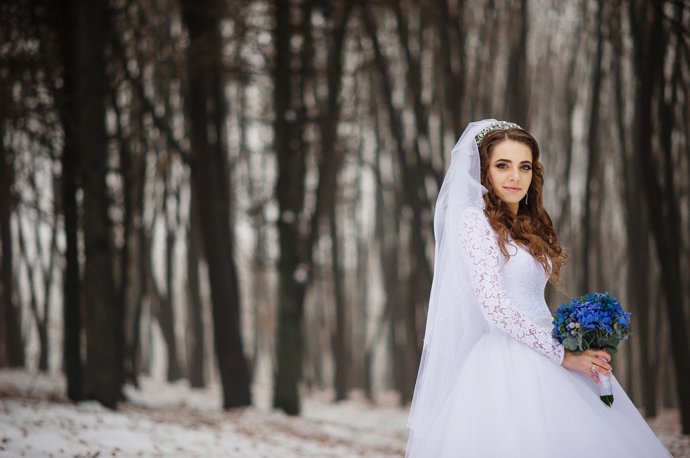bouquet-sposa-fiori-inverno-blu.jpg