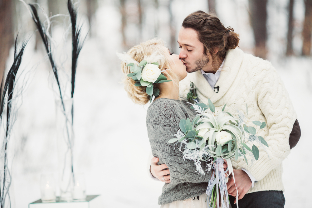 bouquet-sposa-fiori-inverno-verde-fiore-testa.jpg