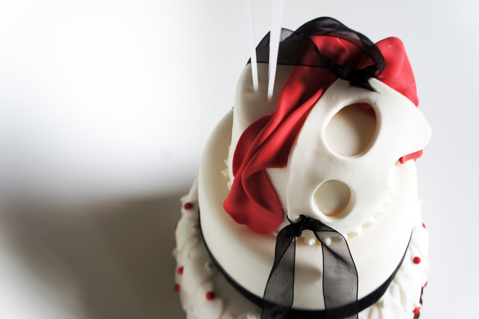 mask_cake.jpg