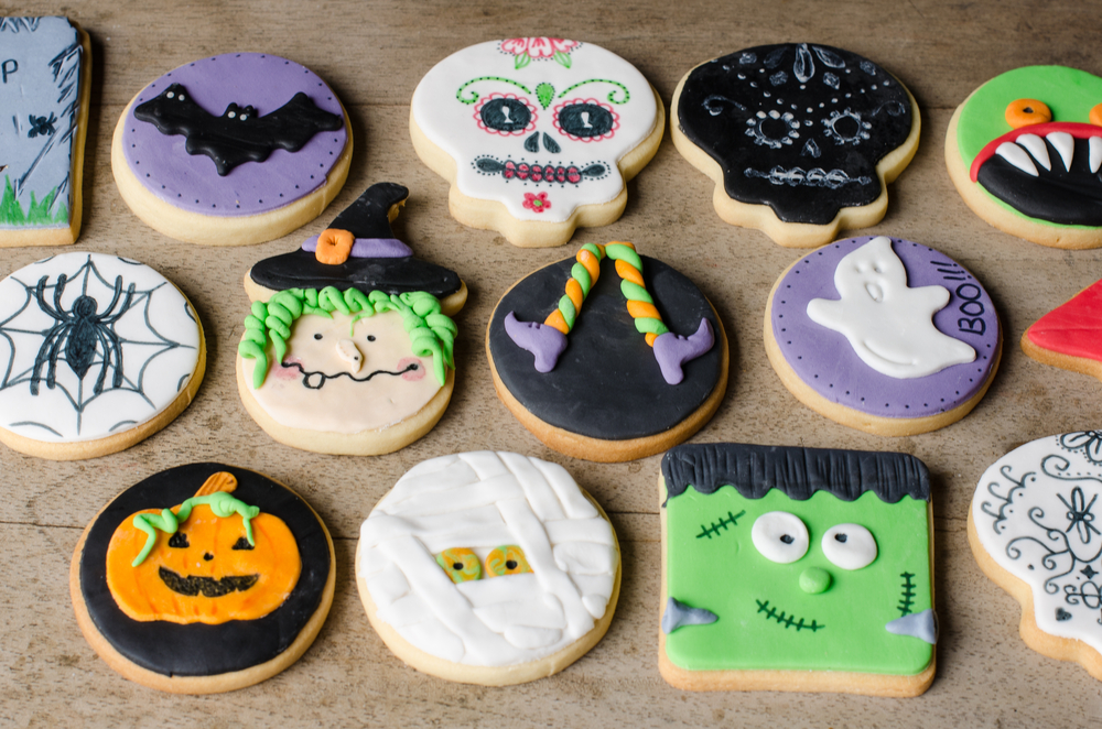 Biscotti per Halloween, le decorazioni più mostruose in pasta di zucchero