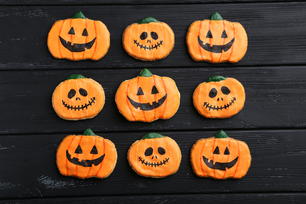 biscotti-halloween-pasta-di-zucchero_5.jpg