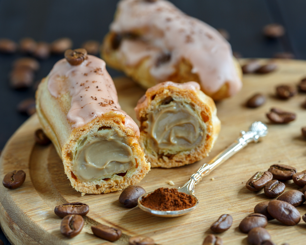 Cappuccino éclairs
