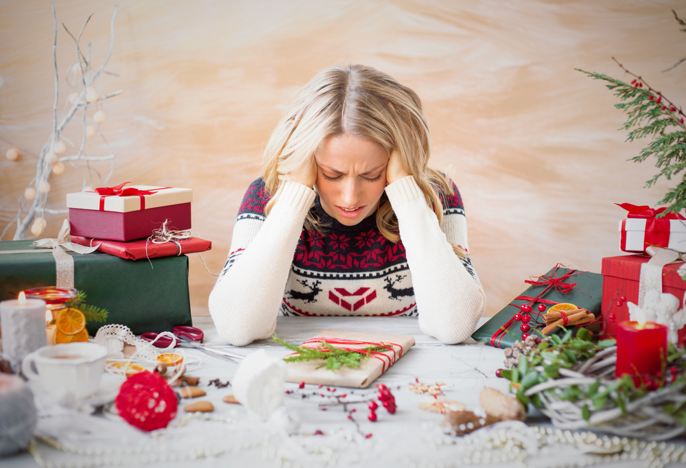 Stress da Natale, 7 consigli per sopravvivere a regali, parenti e malinconia