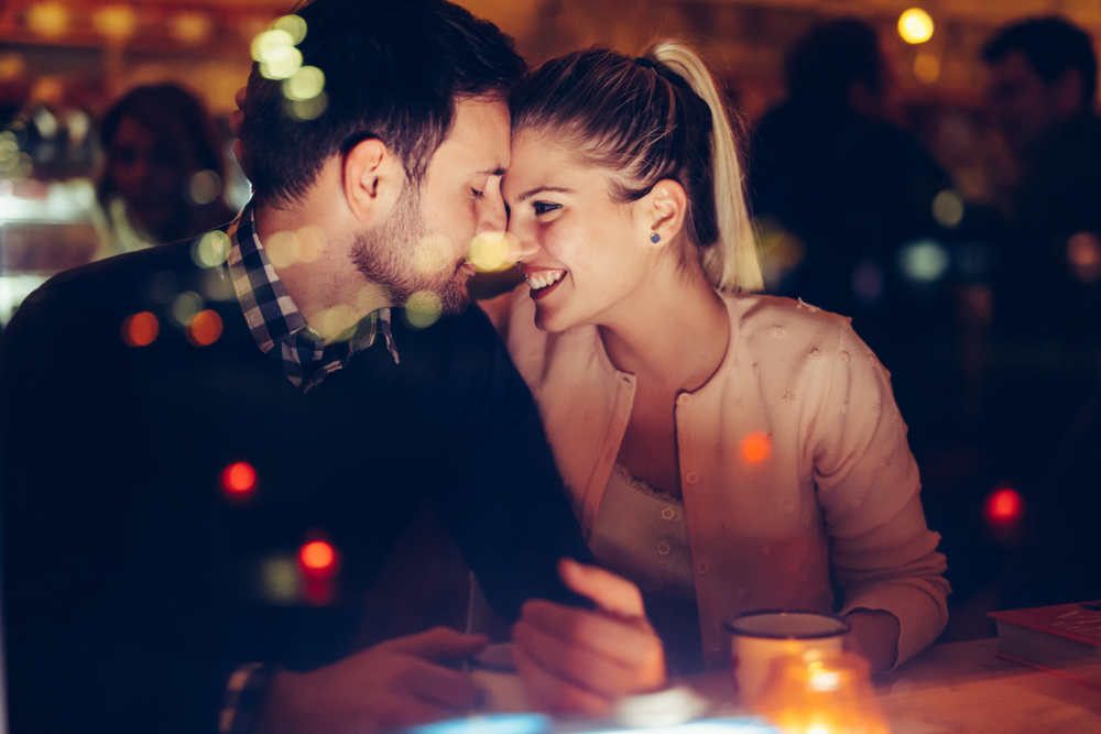 7 cose che gli uomini dovrebbero fare per far sentire bella una donna