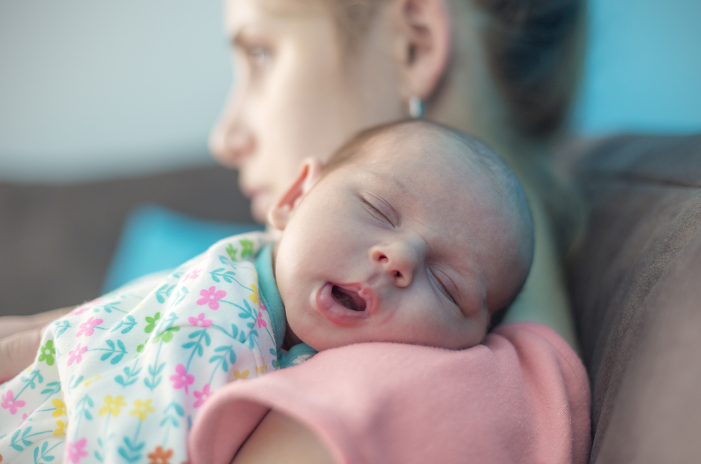 Depressione post partum e baby blues, esiste una differenza?