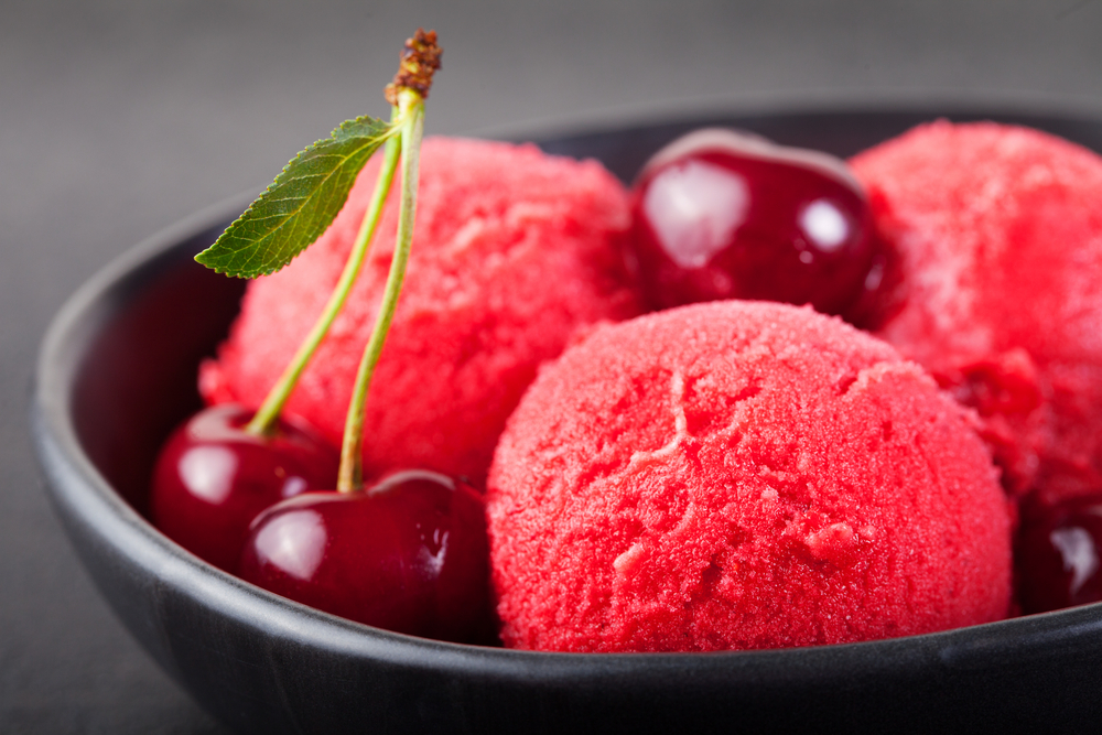 Sorbetto alle ciliegie, il dessert fresco e goloso