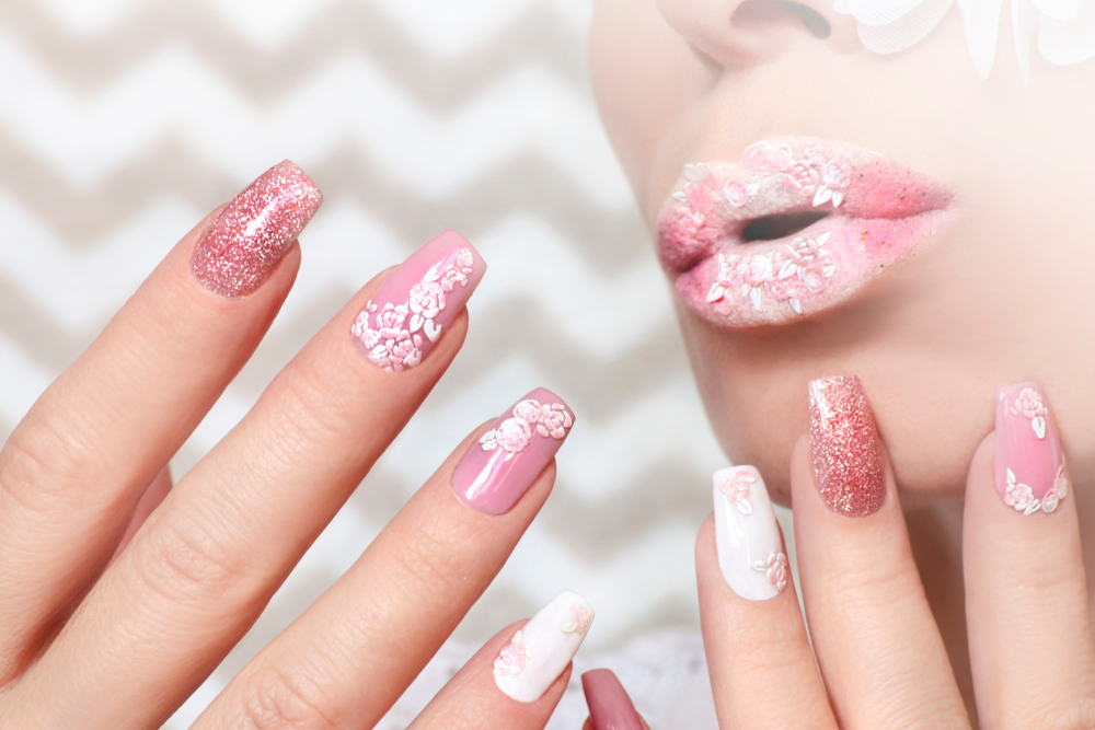 Unghie finte, il grande ritorno beauty del 2018