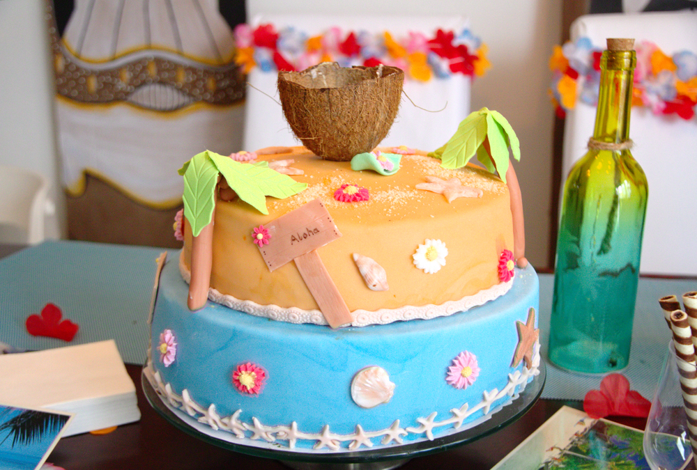 torte-tema-hawaiano-pasta-di-zucchero-2.jpg