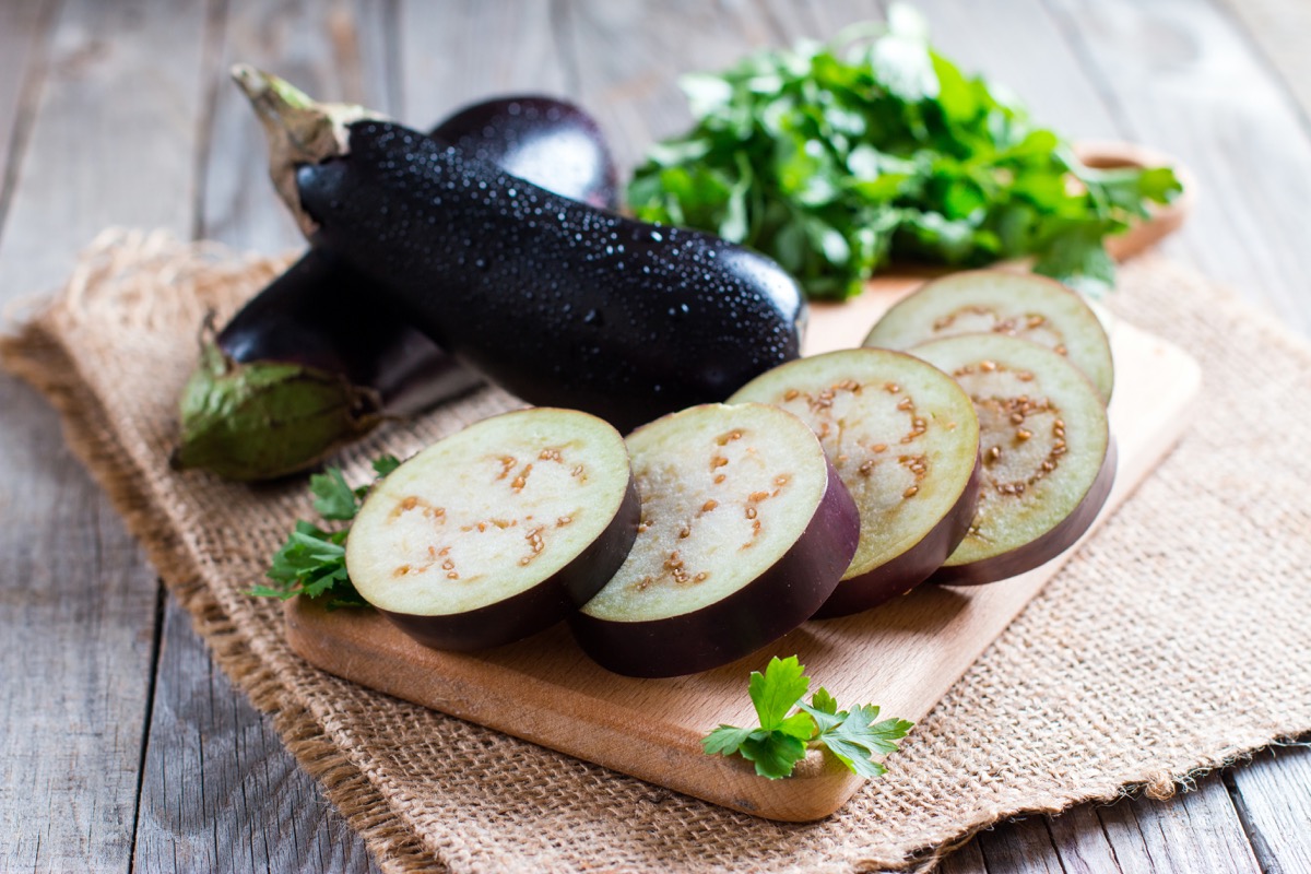 Come cucinare le melanzane senza olio per piatti più leggeri