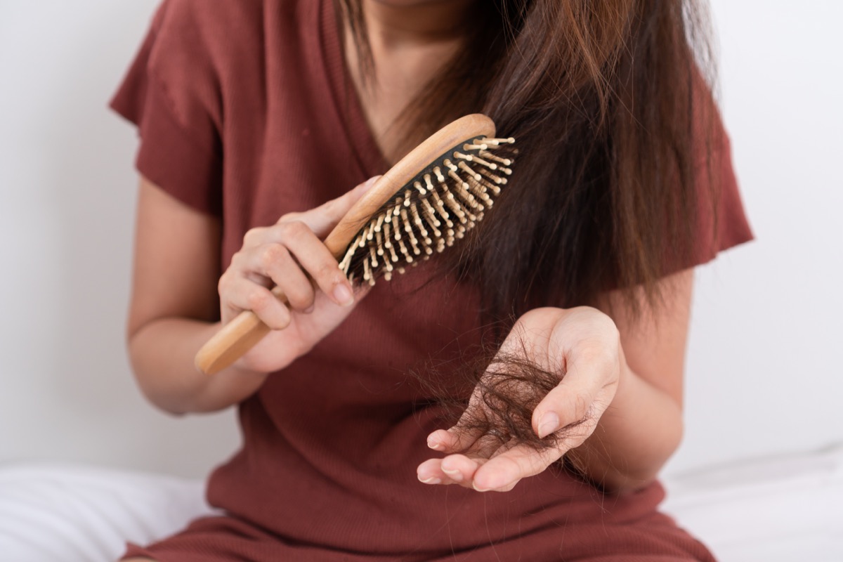 I rimedi della nonna contro la caduta dei capelli in autunno