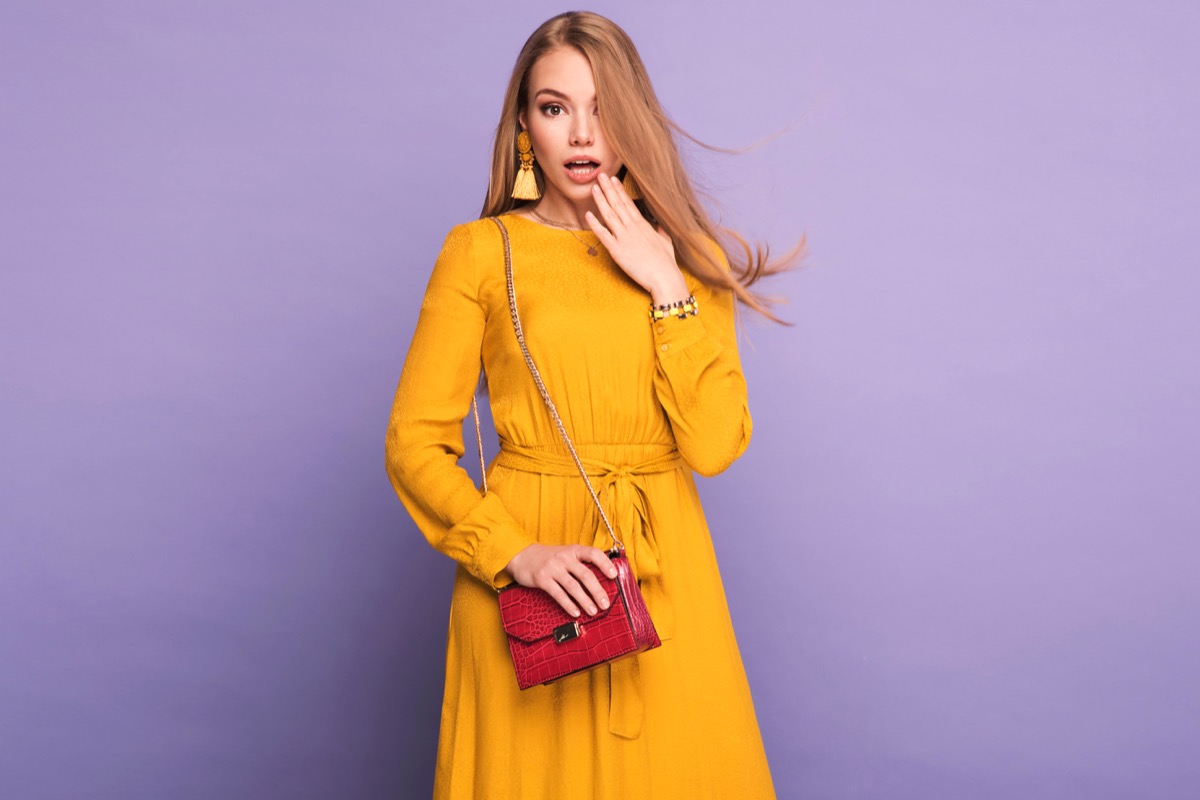 Come vestirsi per andare a teatro: 5 look perfetti