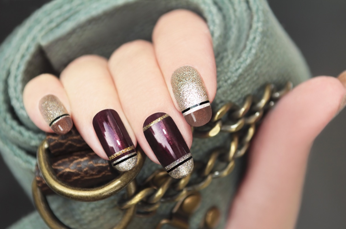 Nail-art-righe-4.jpg