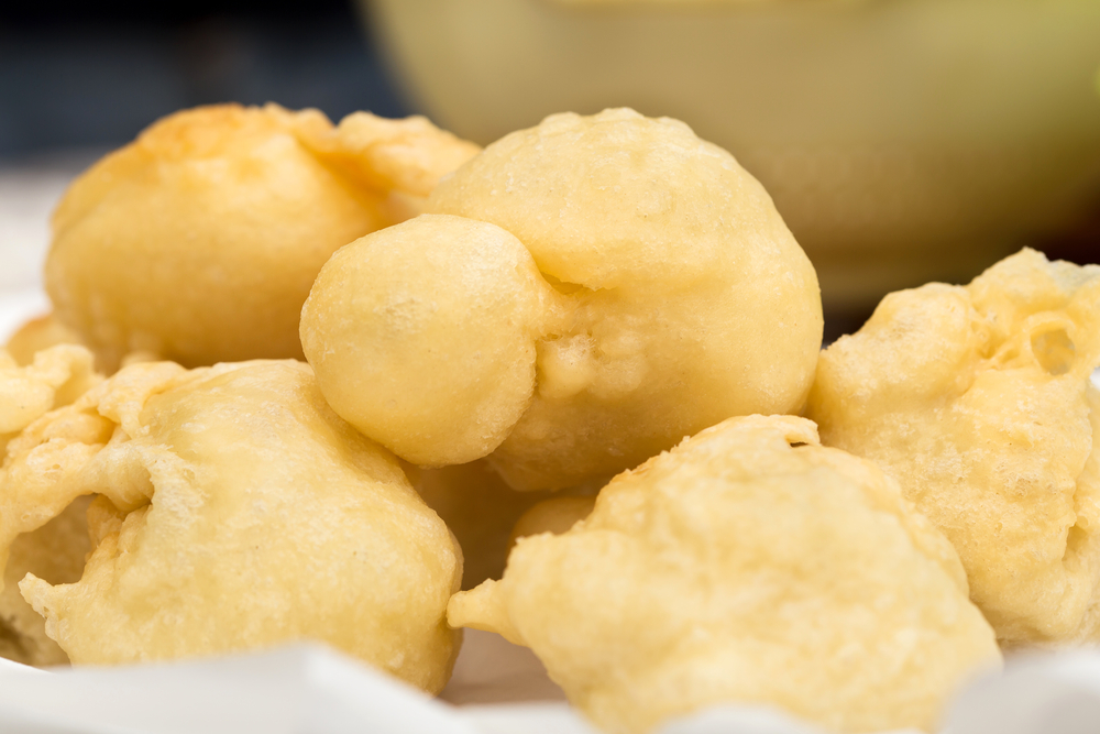Zeppole salate fritte e al forno: due ricette golose