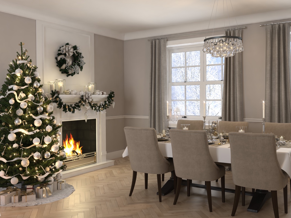 Pulire la sala da pranzo in vista delle feste: come farla splendere in poche mosse