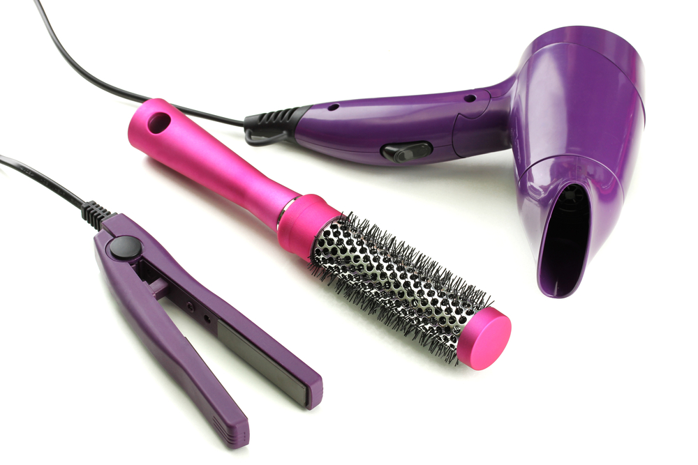 Consigli per pulire la piastra per i capelli