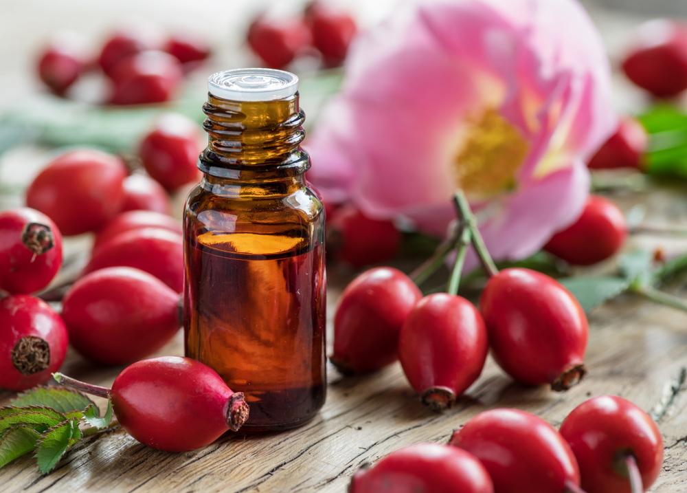 I benefici dell’olio di Rosa Canina, segreto di bellezza di Kate Middleton
