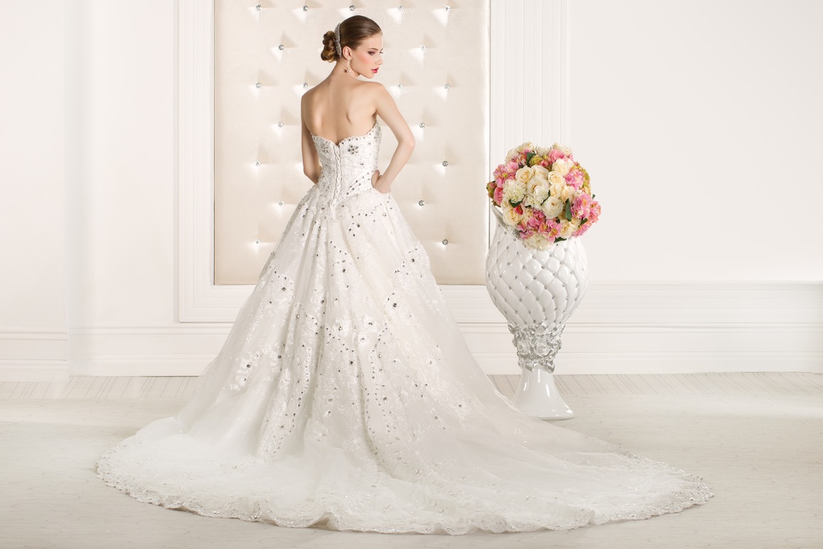 Tendenze-abiti-da-sposa-2019-3.jpg