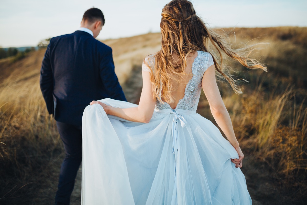 Tendenze-abiti-da-sposa-2019-7.jpg