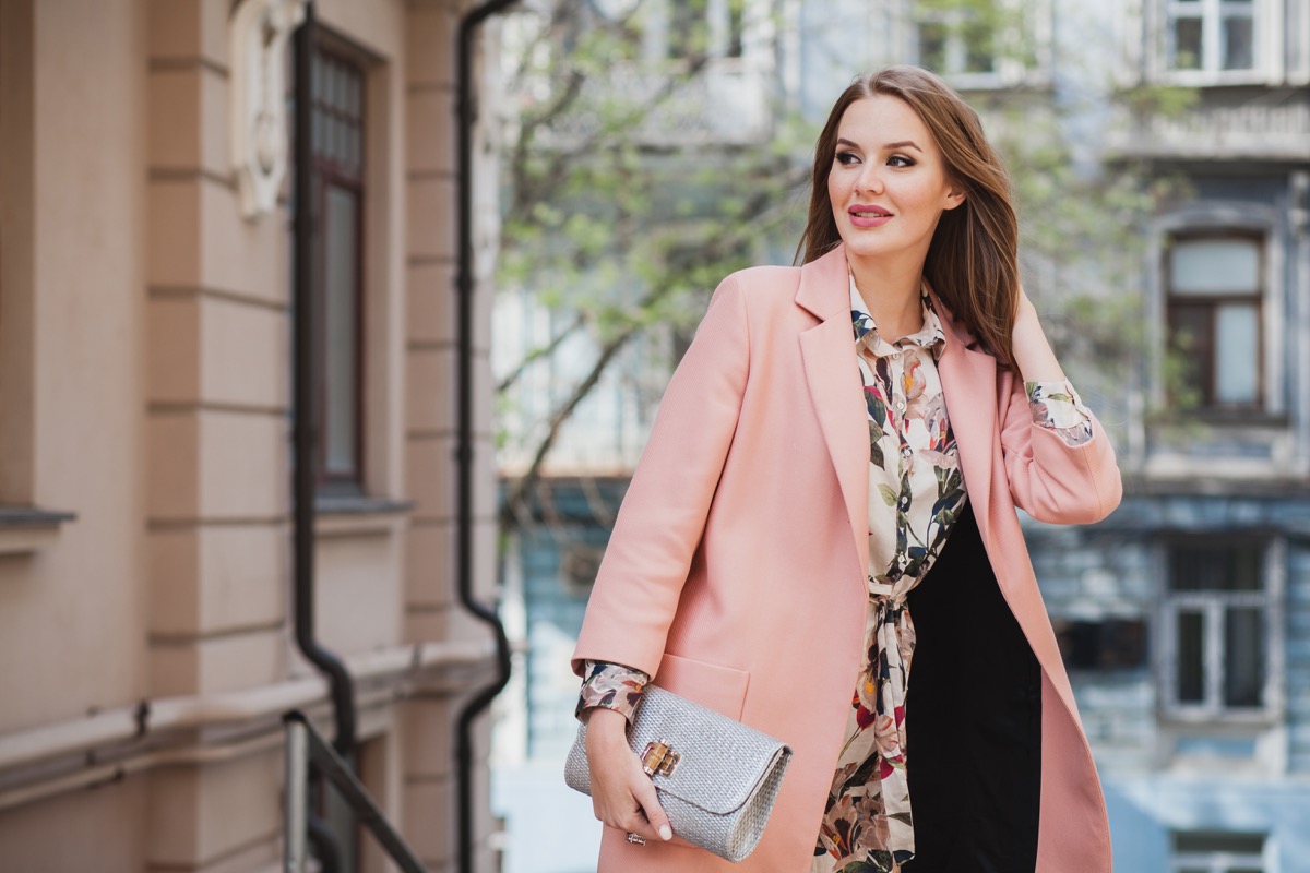 Come vestirsi per un battesimo: i look più adeguati per le invitate