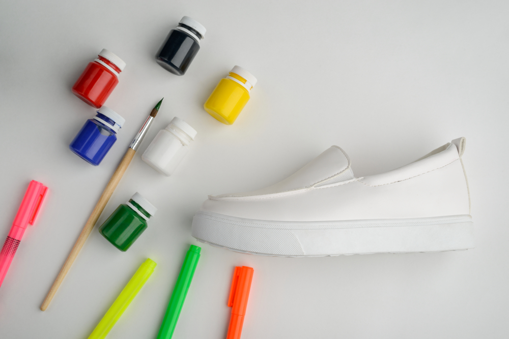 Come tingere le scarpe di pelle e cambiare colore in modo creativo