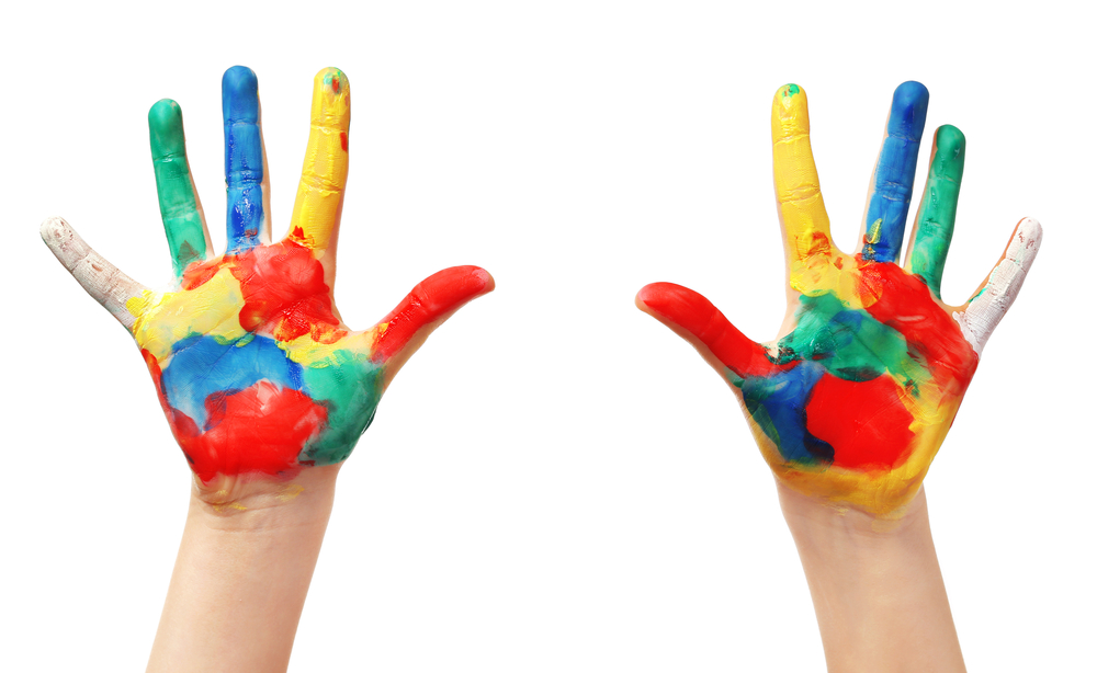 Dipingere con le mani: passatempo creativo per adulti