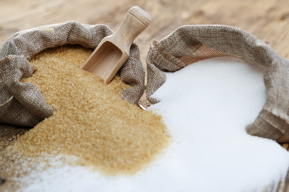 Zucchero bianco, di canna o dolcificante: che cos’è più salutare?