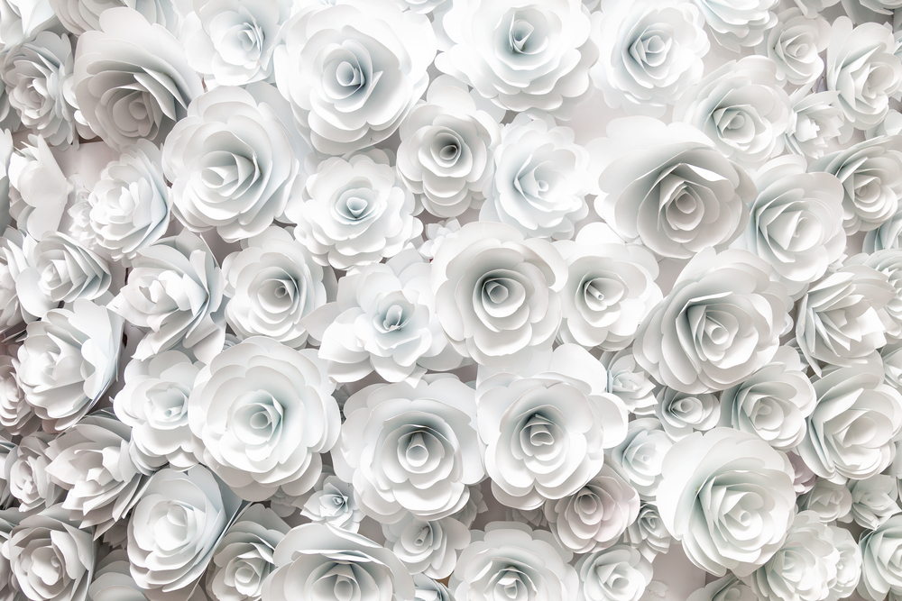 Idee per matrimonio: flower wall di carta fai da te