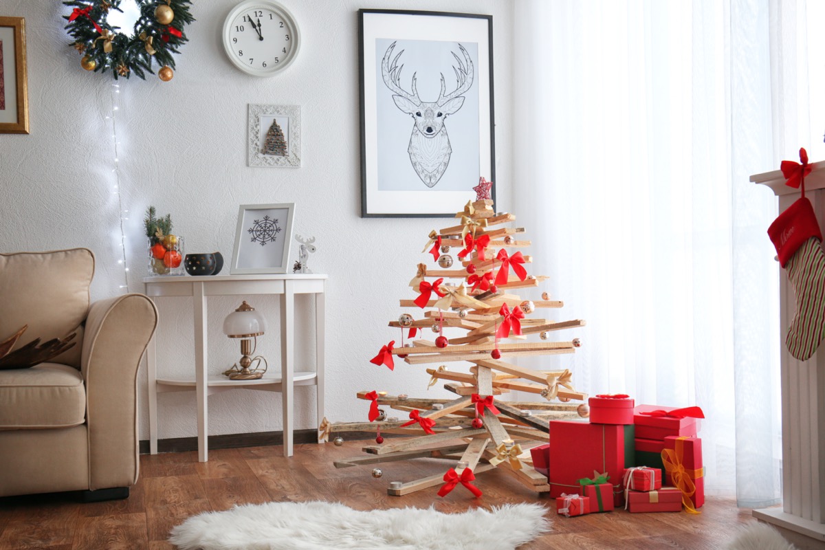 Alberi di Natale in legno: il video tutorial per realizzarli