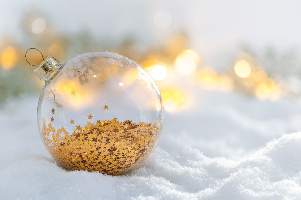palline-natale-trasparenti-apribili-come-decorare-6.jpg
