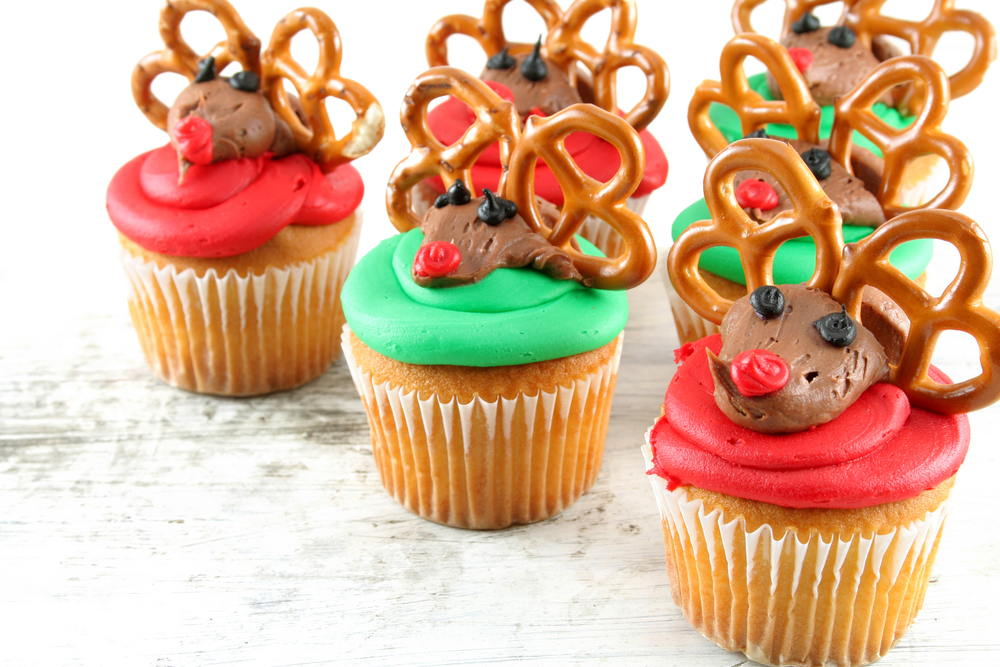 cupcake-natale-decorati-panna-5.jpg