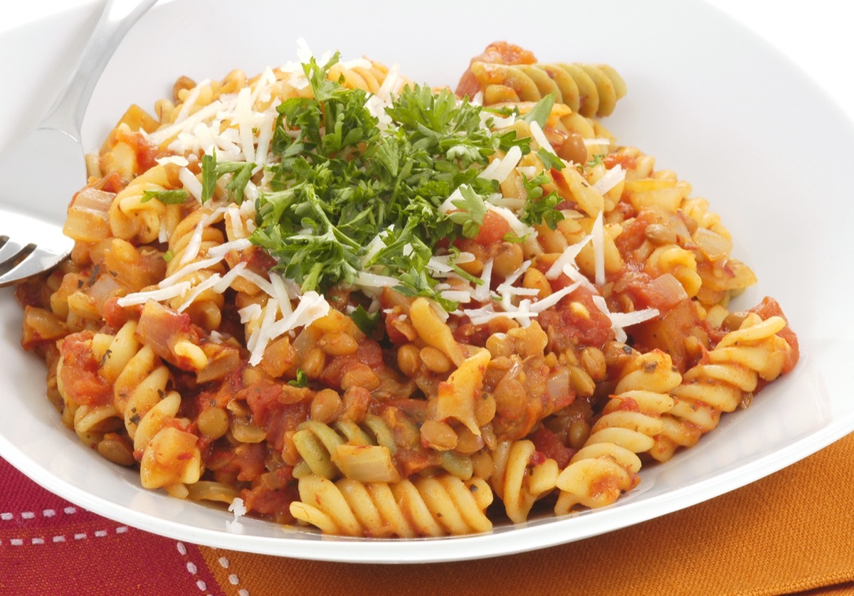 Come si cucina pasta e lenticchie in scatola per un primo veloce