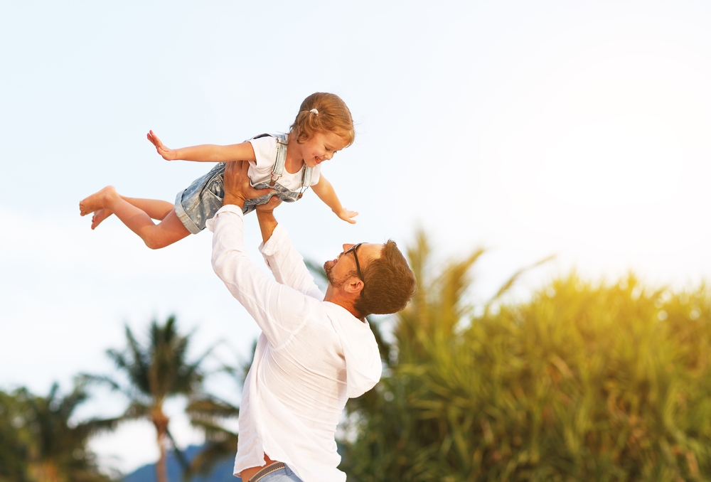 Idee regalo per la festa del papà: 10 attività da fare insieme ai figli