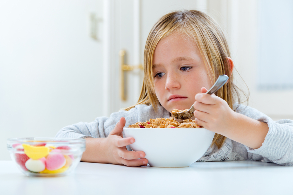 Il mio bambino non mangia: consigli per genitori con figli in età scolare