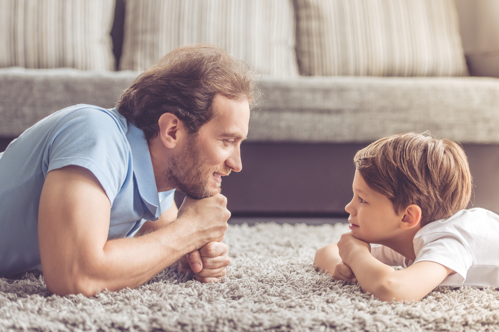 4 pessimi comportamenti dei genitori che possono condizionare i bambini