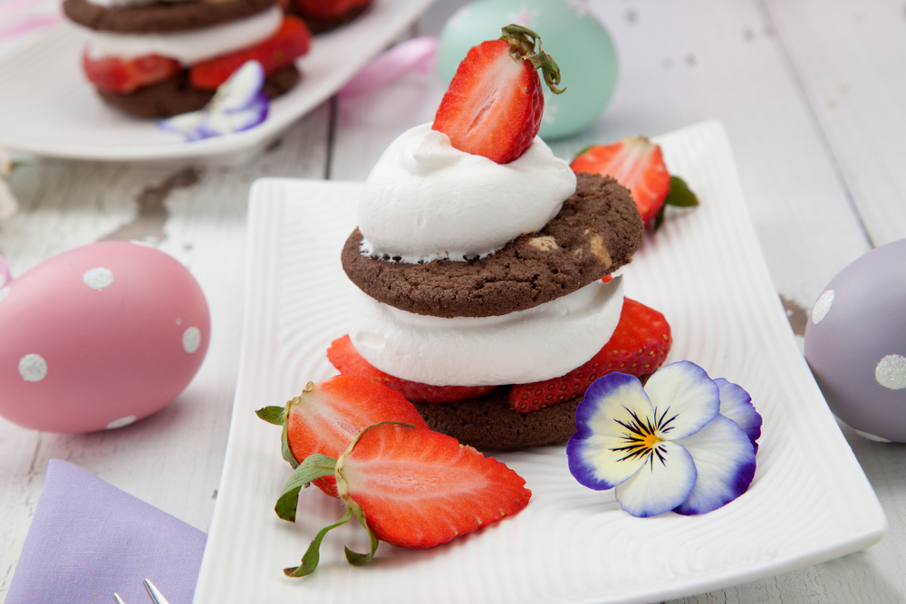 dolci-pasquali-decorati-panna-7.jpg