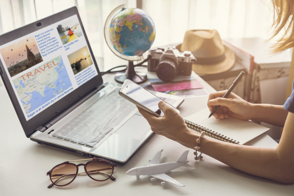 5 modi creativi per viaggiare quando sei bloccato a casa
