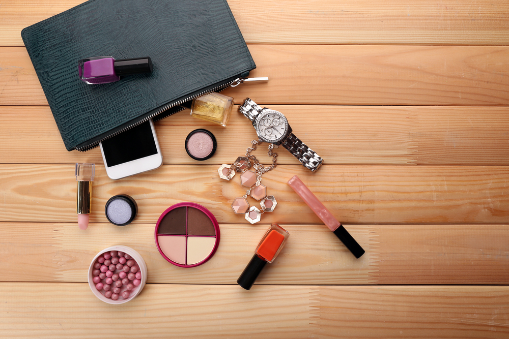 Quali sono i prodotti da mettere sempre nel tuo beauty case