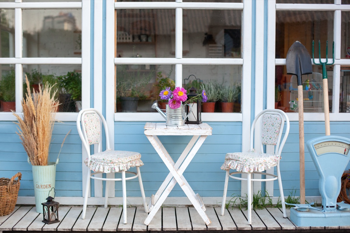 Arredare una piccola veranda aperta: come fare