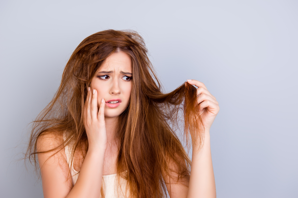 4 modi in cui ti rovini accidentalmente i capelli