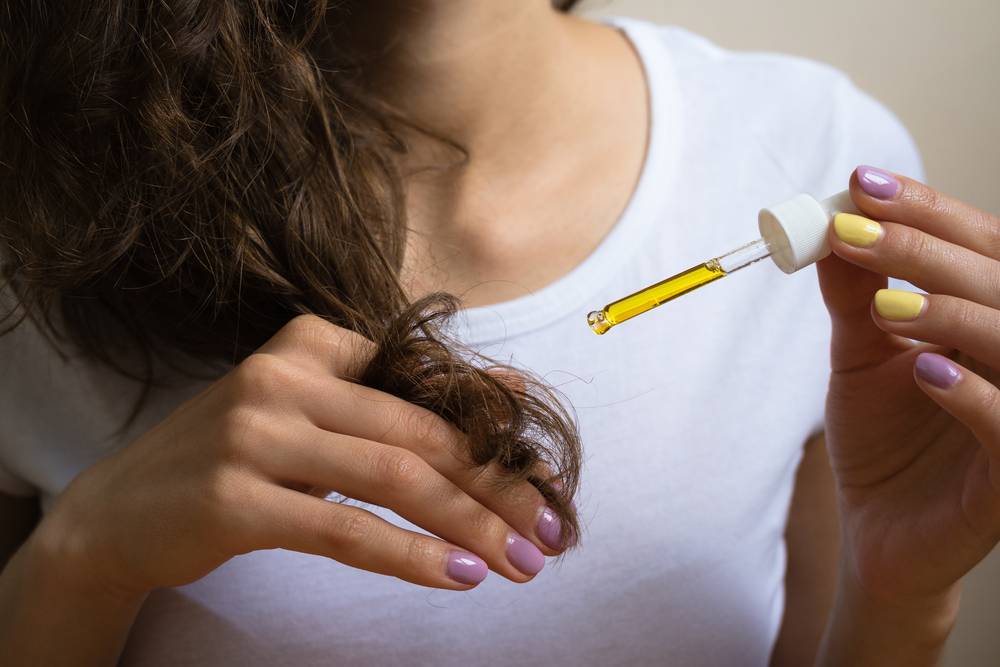 L’olio di semi di lino: tutti i benefici per la salute e i capelli