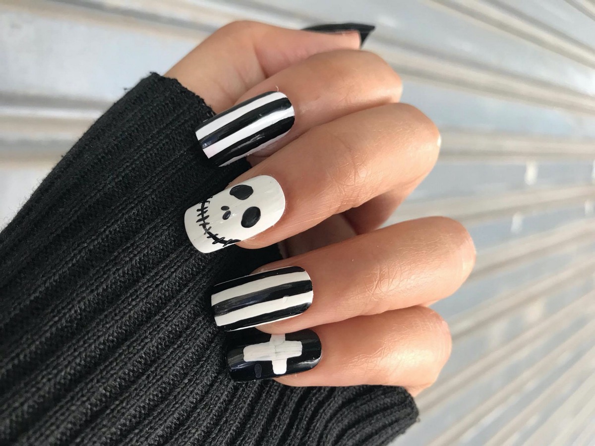 Halloween-2020-nail-art-trend-4.jpg