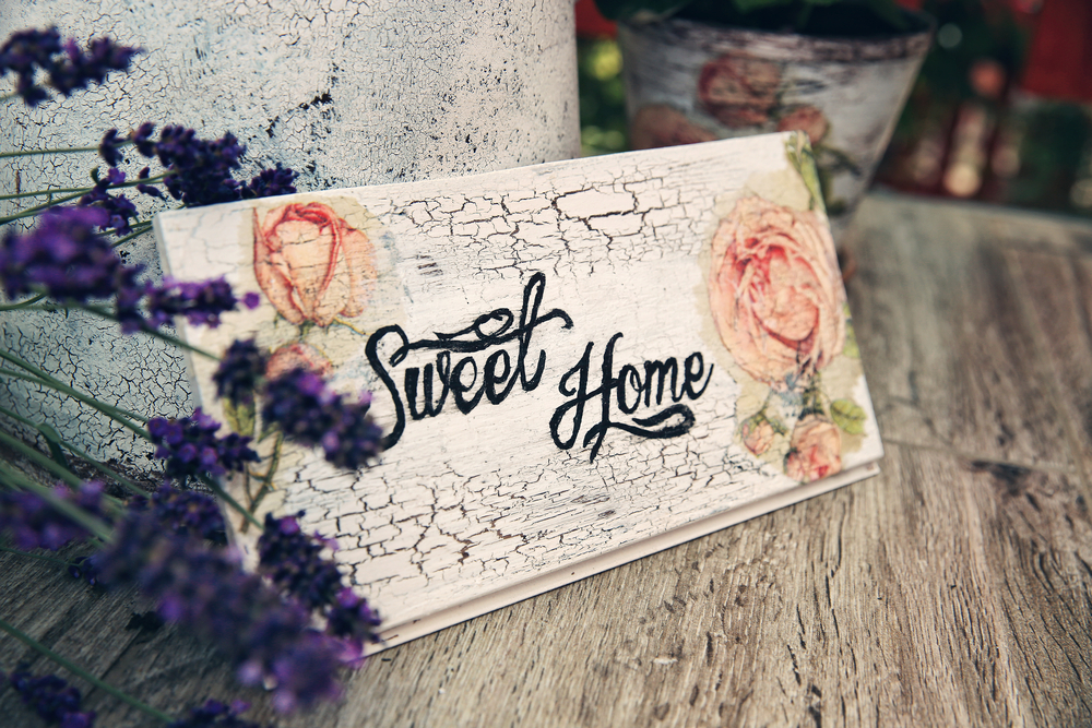 Targhetta porta di casa fai da te: le idee decoupage