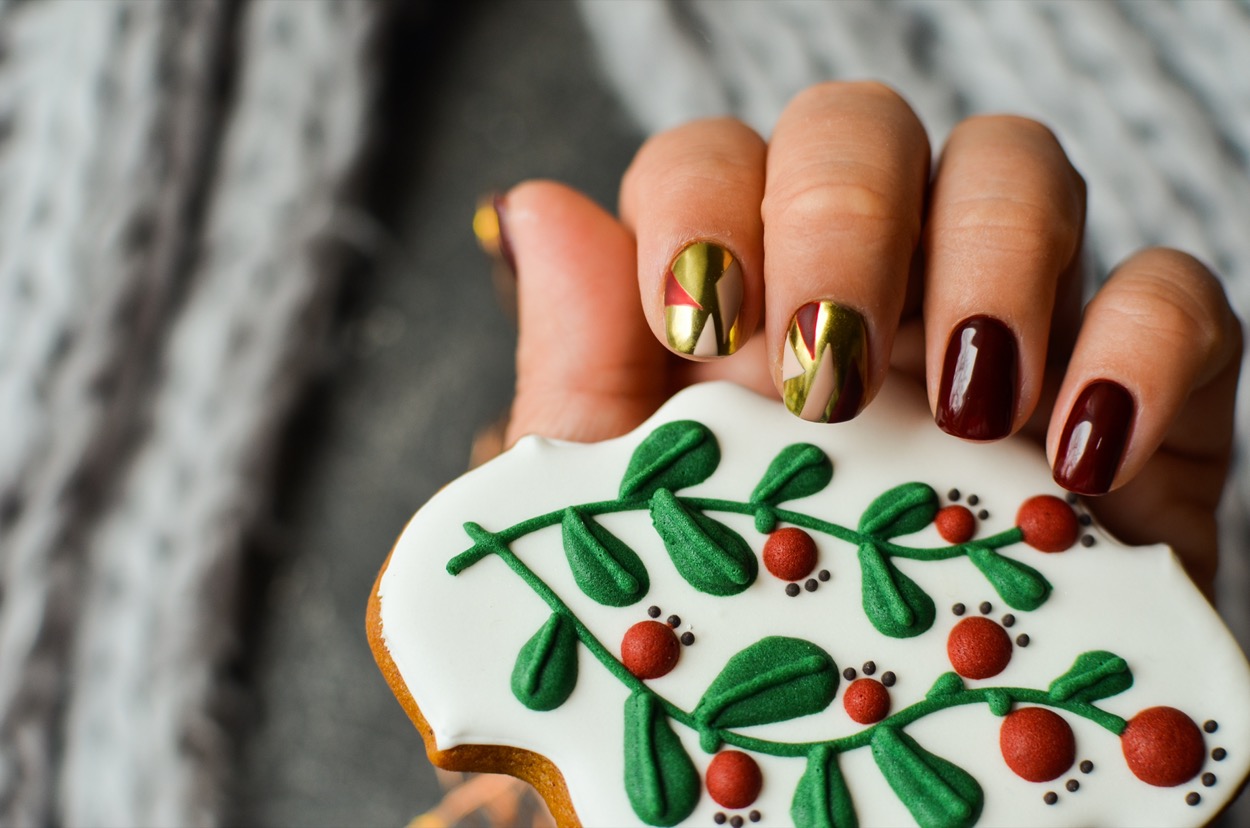 Nail-art-Capodanno-2021-decorazioni-unghie-7.jpg