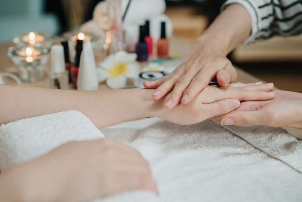 Manicure giappone, i segreti orientali per unghie lucide
