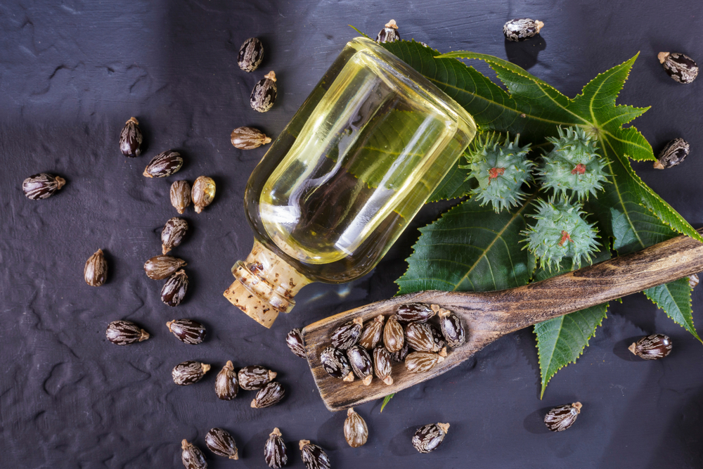 Olio di ricino: come usarlo come rimedio di bellezza