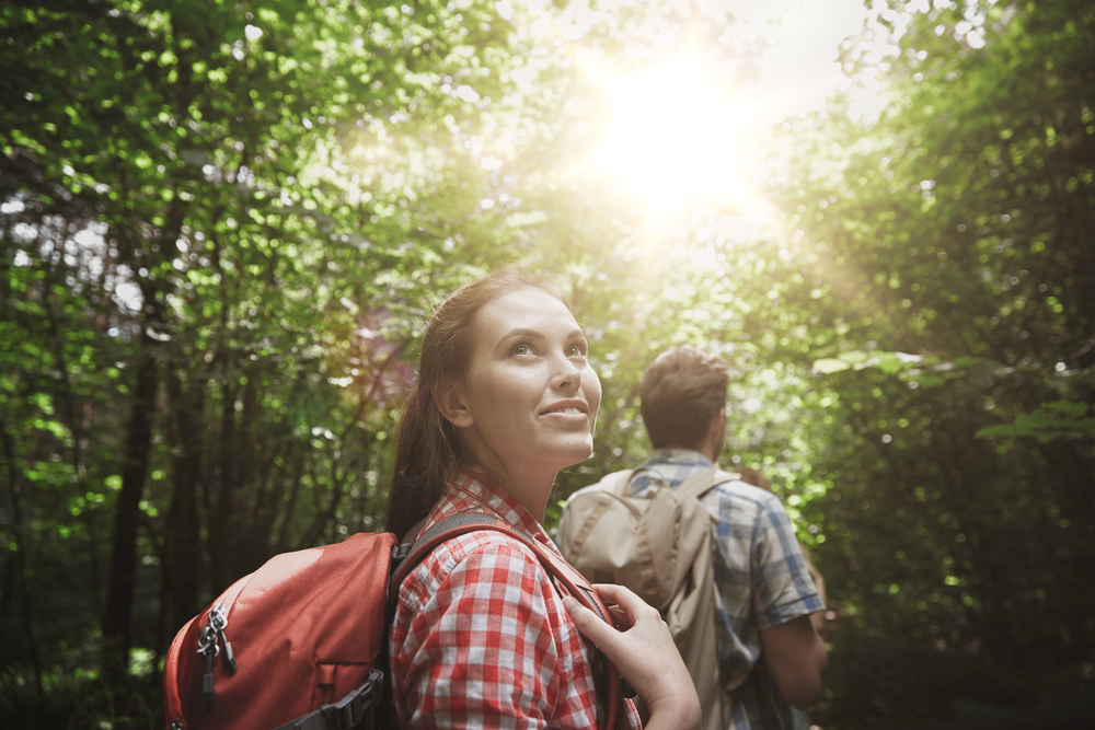 Come vestirsi per una camminata nel bosco