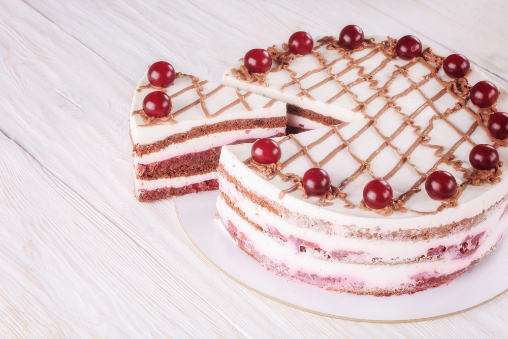 torte-decorate-ciliegie-6.jpg