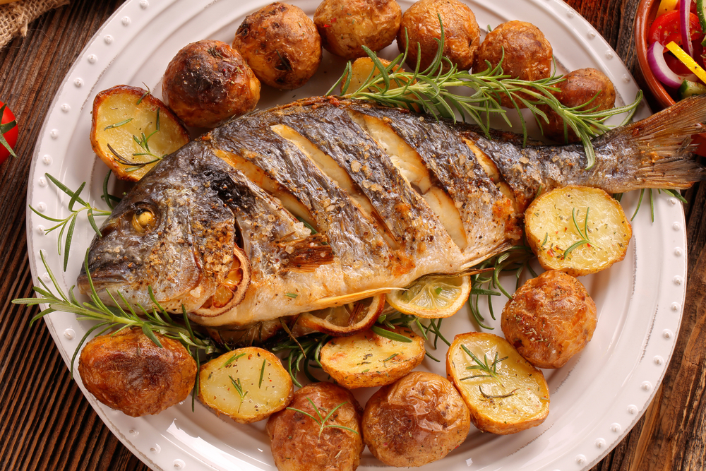 Come grigliare il pesce senza sbagliare la cottura