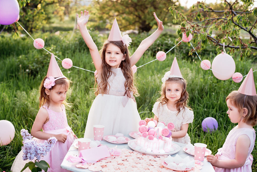 Feste di compleanno, i temi estivi più di moda per i bambini